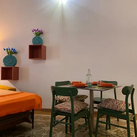Dimora Flo Apartamento Bríndisi