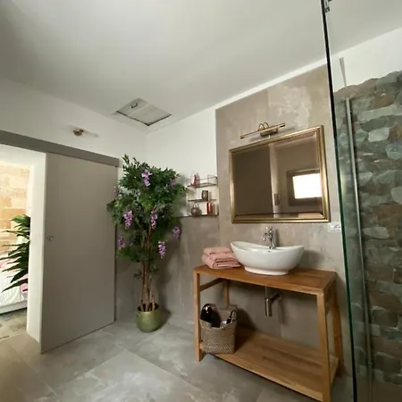 Dimora Flo Apartmán *